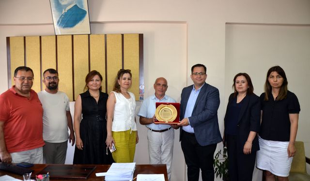 Mali müşavirlerden vergi dairesi müdürüne veda