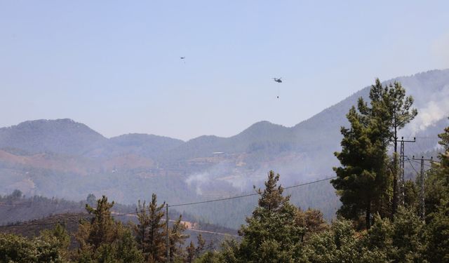 Alanya'da yangınına 12 helikopter, 2 uçak, 150 kara ekibi müdahale ediyor
