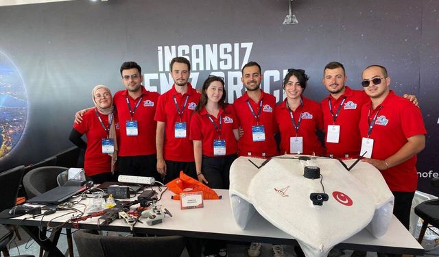 ALKÜ’lü gençlerden çifte başarı: Zeronetech Takımı TEKNOFEST finalinde ve Norveç yolunda!