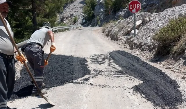 Antalya Büyükşehir'den Alanya kırsalına yol bakımı