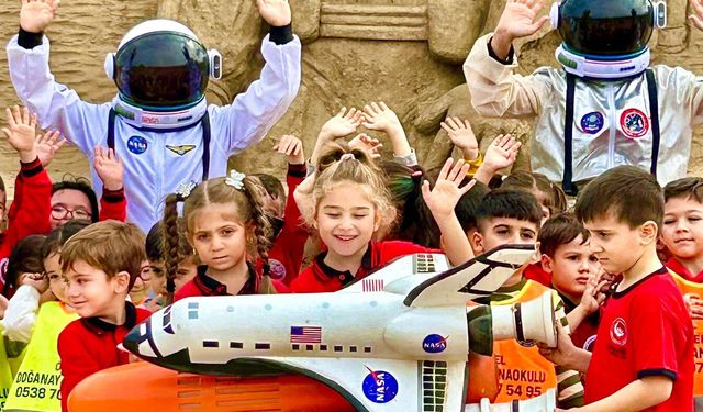 Çocuklar astronotlarla buluşmak için yarışacak
