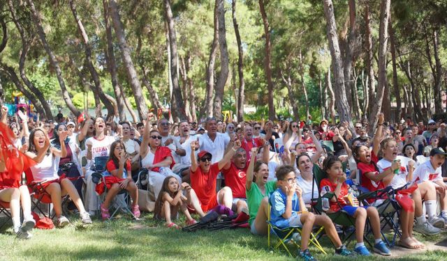 Hayatpark'ta gündüz şampiyonluk, gece konser coşkusu