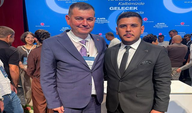 MHP Alanya Kongresi’nde sürpriz transfer: Zafer Partisi’nden Ali Rıza Alış MHP’ye geçti