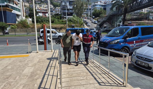 Alanya'da uyuşturucu operasyonu: 2 tutuklama