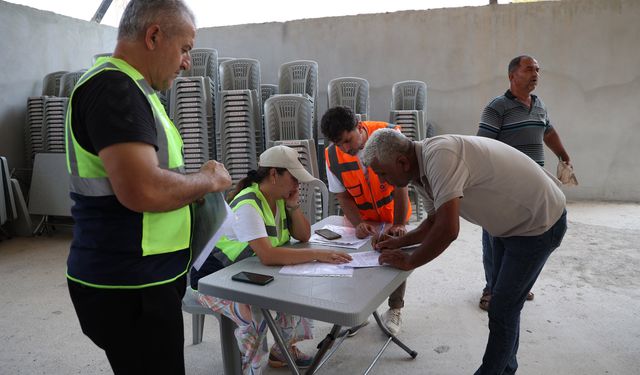 Alanya ve Gazipaşalı yangınzede üreticilere sera naylonu desteği