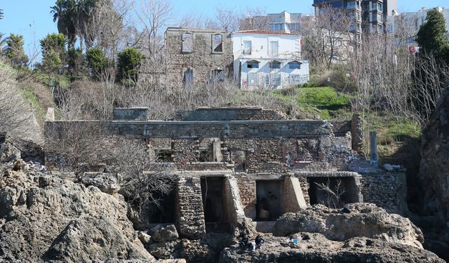 Atıl santral binasına Deniz Müzesi önerisi