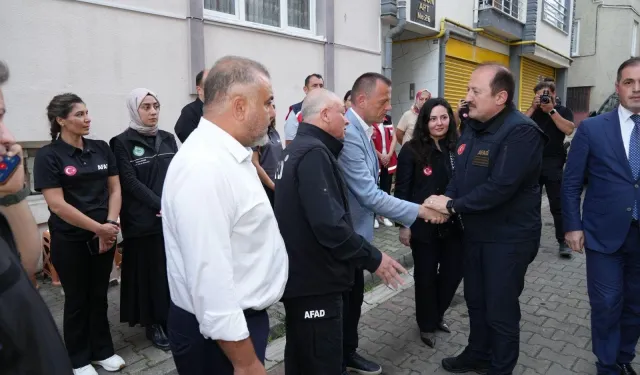 AFAD Başkanı Pehlivan'dan selde hayatını kaybedenlerin ailelerine taziye ziyareti
