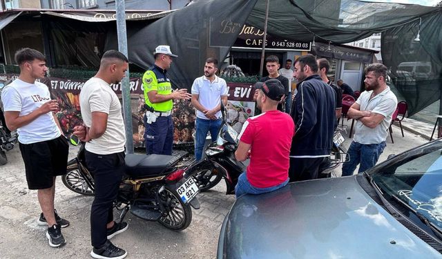 Jandarma 6 ilçede trafik kurallarını anlattı