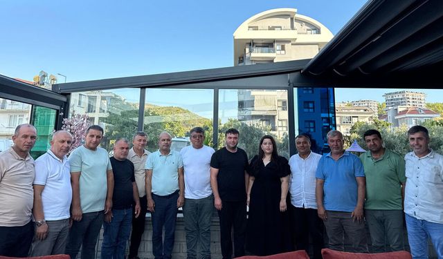 Alanya Doğu Muhtarları'ndan Başkan Özçelik’e destek açıklaması
