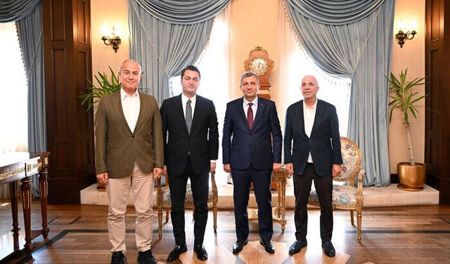 Alanya protokolü Antalya Valisini ziyaret etti