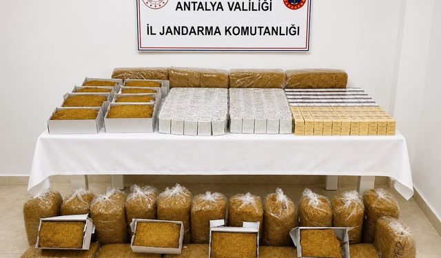 Alanya ve Demre'de operasyon: Kaçak tütün ele geçirildi