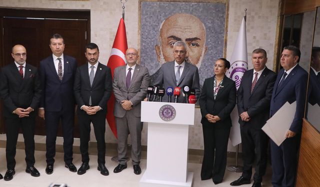 Bakan Memişoğlu: Sağlık çalışanlarına 24 saat kreş hizmeti sunacağız
