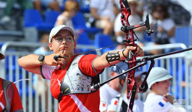 İzmirli milli okçu Akdeniz Oyunları'ndan iki madalyayla döndü