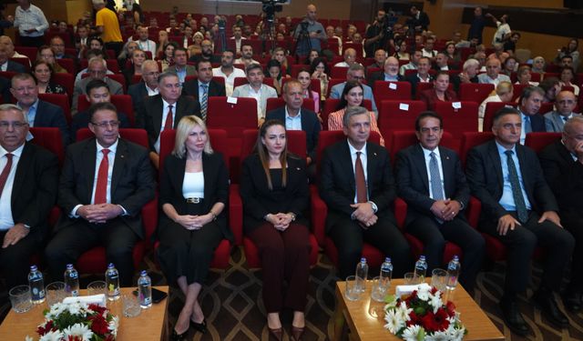 Antalya'da su zirvesi: Vali Şahin 'Acı reçete' dedi, Çandır COP31'e işaret etti