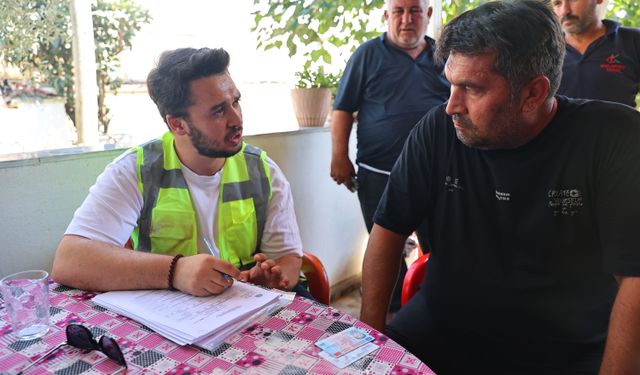 Büyükşehir Kaş'ta yangınzedelerin yanında