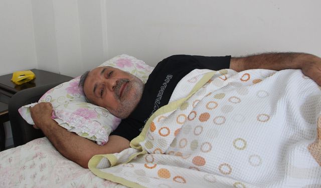 Esnafı bıçakla yaraladı, 'oyun bitti' deyip teslim oldu