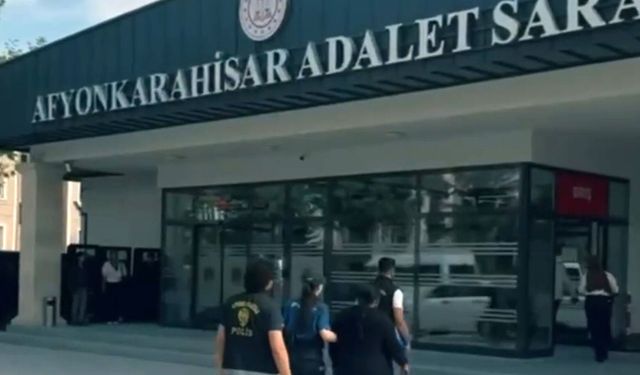 Fuhuş operasyonunda aracı ve mağdurun annesi tutuklandı