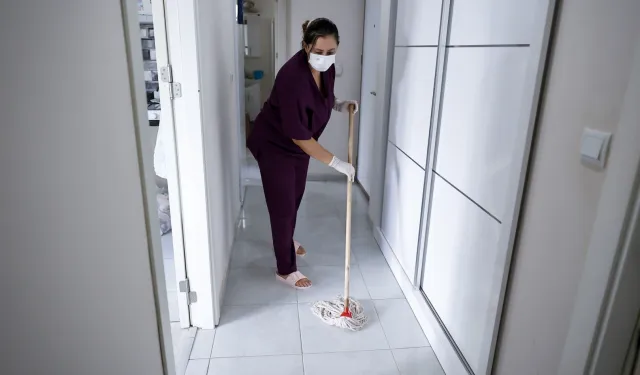 Antalya'da evde sağlık hizmeti bin 524 vatandaşa ulaştı