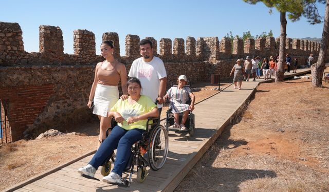 Eskişehirli Engelli Grup Alanya’da engelsiz tatil yaptı