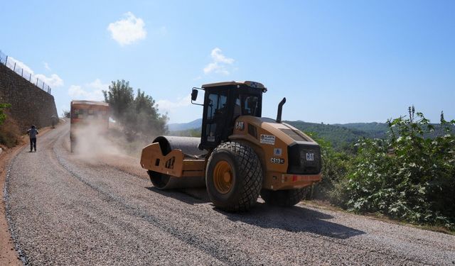 Alanya'nın o mahallesinde 5 kilometrelik asfalt konforu