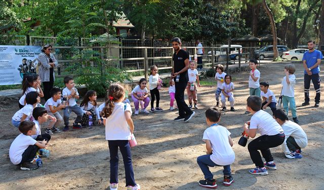 Doğal Yaşam Parkı'nda çocuklara hayvan sevgisi aşılandı