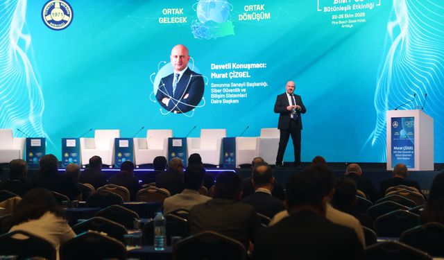 Dijital Türkiye'nin geleceği Antalya'da masaya yatırılıyor