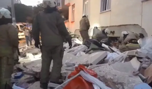 İstanbul Valiliği: Maltepe'de 3'ü çocuk 8 kişi sağ kurtarıldı... Arama çalışmaları sürüyor