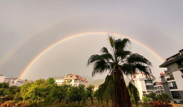 Alanya'da sağanağın ardından çift gökkuşağı