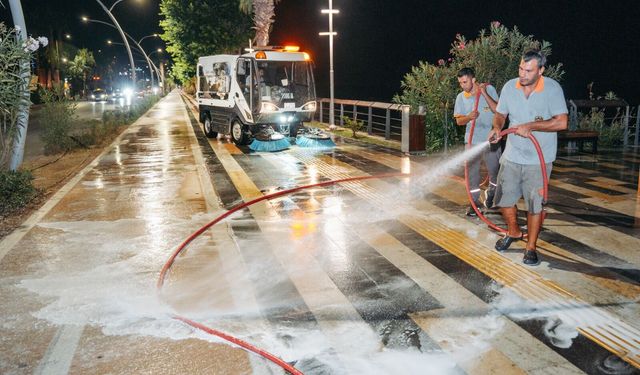 Alanya'da yollar temiz, kent daha ferah