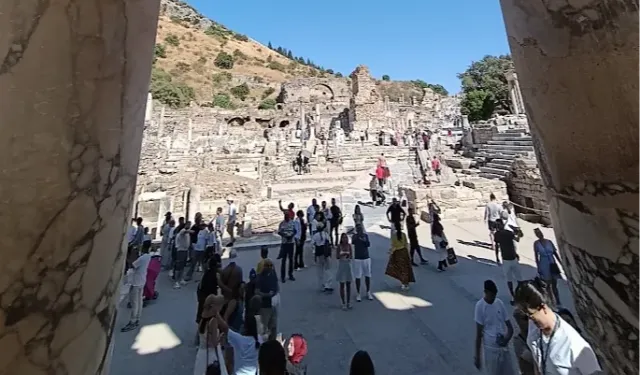 Yerli turist 3 ayda 155 milyar TL harcadı! Seyahat sayısı geriledi