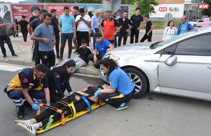 Gazipaşa'da otomobille motosiklet çarpıştı: 2 yaralı