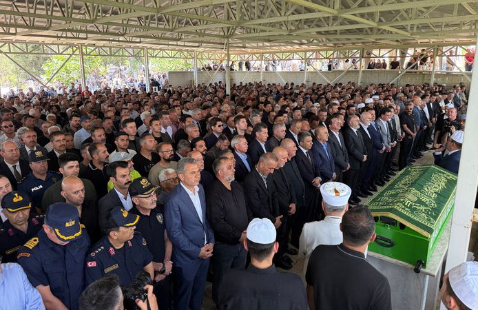 Alanya'da Aydın Çavuşoğlu son yolculuğuna uğurlandı