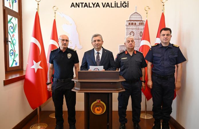 Antalya Valisi açıkladı: Oto galeri saldırısında gözaltı sayısı 13 oldu