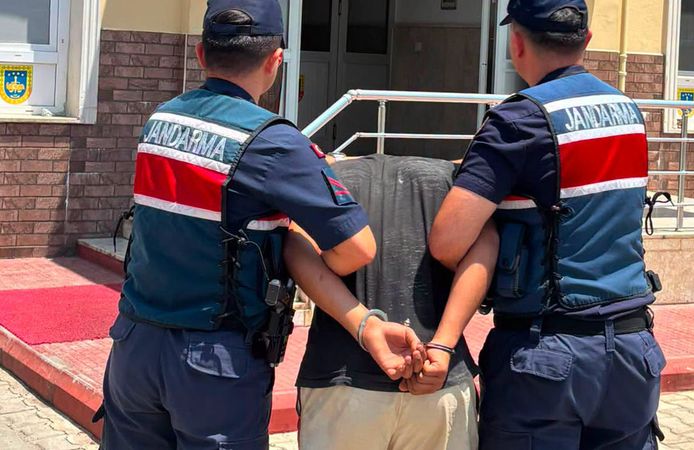 Alanya'da sahte jandarmaya JASAT operasyonu