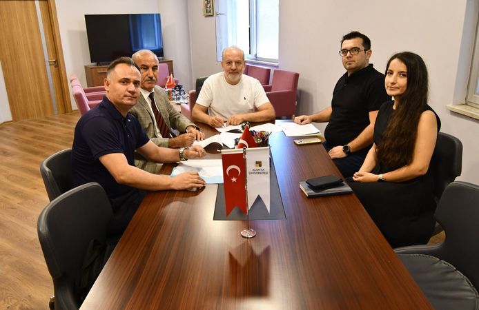 Alanya Üniversitesi ile İŞKUR arasında kariyer protokolü imzalandı