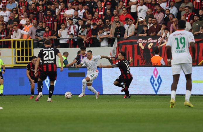 Alanyaspor Çorum deplasmanından 2-1 galip ayrıldı