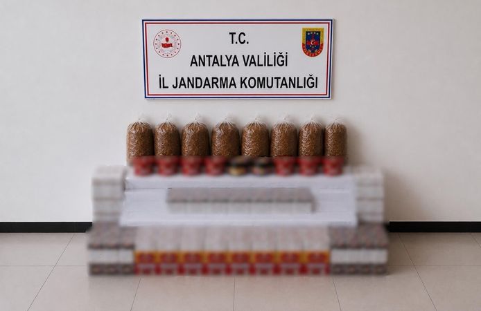 Manavgat’ta operasyon: Binlerce makaron ve kilolarca tütün ele geçirildi