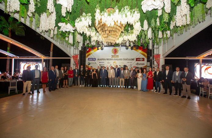 Alanya medyasından muhteşem ödül gecesi
