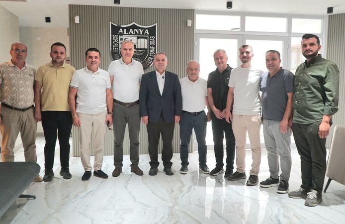 Mustafa Tuna ulaşım sektörü temsilcileriyle buluştu