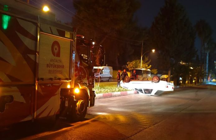 Takla atan otomobil kullanılamaz hale geldi