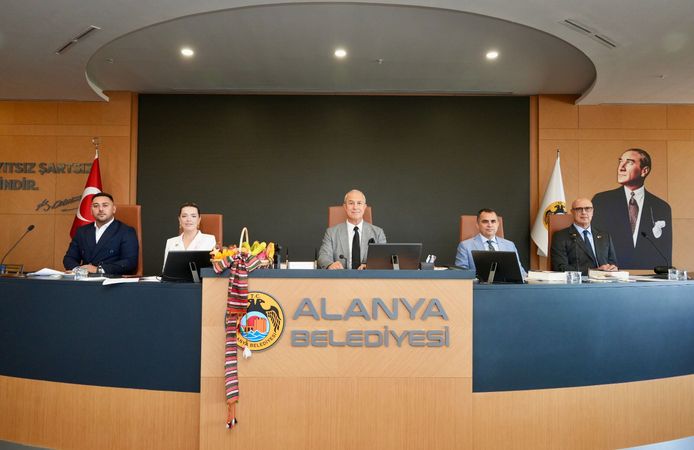 Başkan Özçelik: Alanya’nın sesini daha gür dünyaya duyuracağız