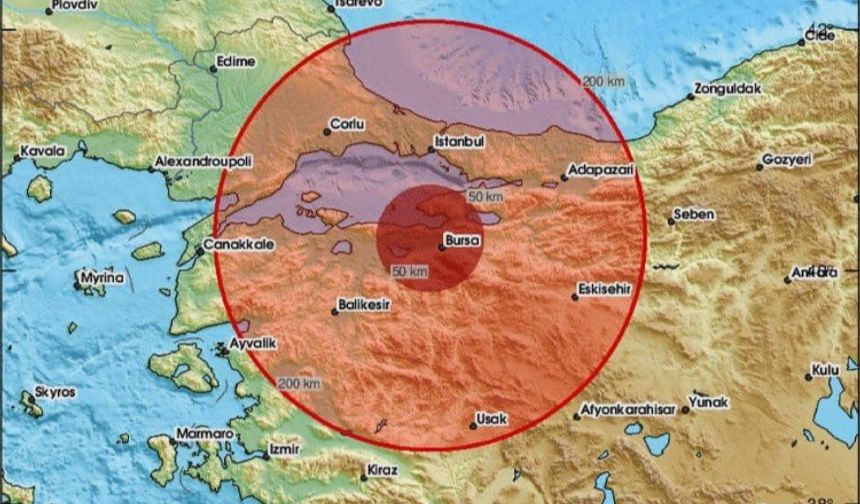 Gemlik Körfezi sallanmaya devam ediyor... AFAD: Olumsuz bir durum yok!