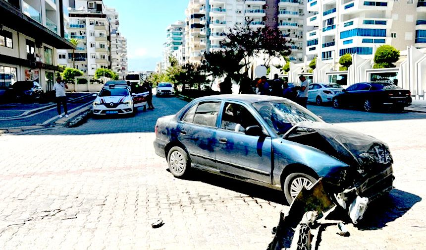 Alanya'da kaza! 2 yaralı