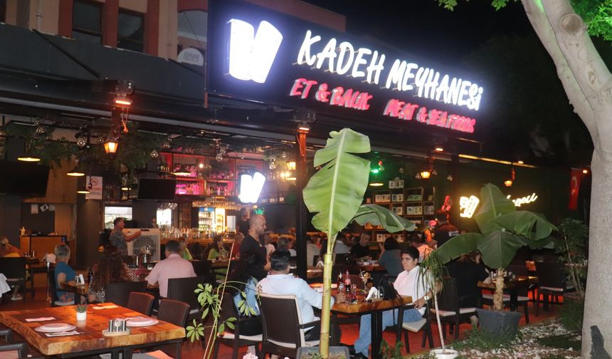 Alanya'da 'İki Kadeh' çok keyifli