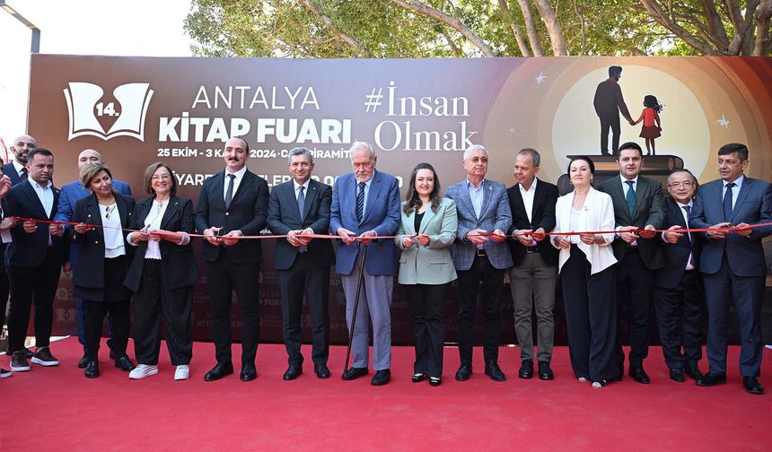 Kitaplar ve fikirler Antalya’da buluştu