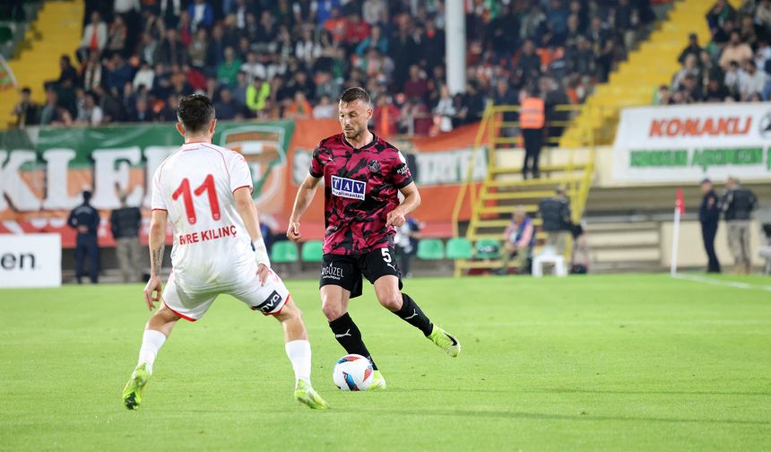 Alanyaspor tek golle nefes aldı: Samsunspor’a geçit yok