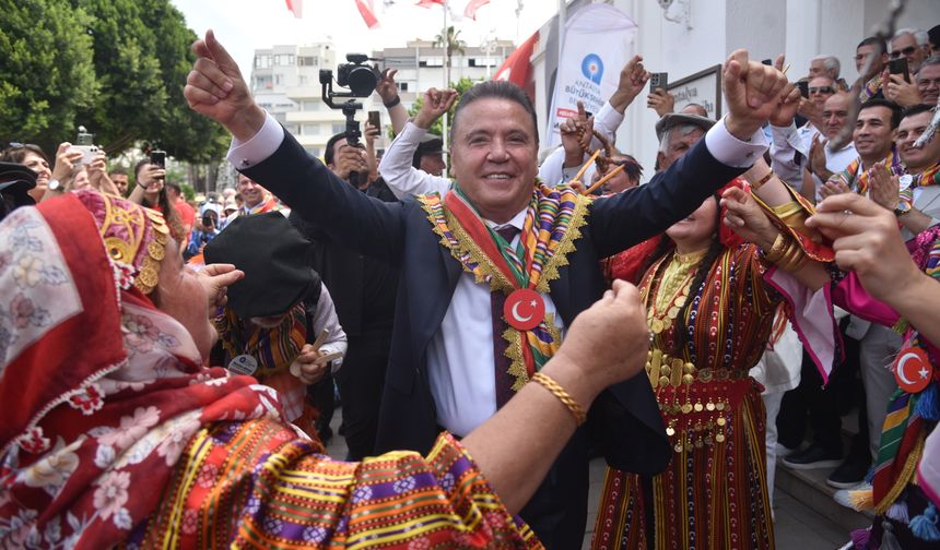 Antalya'da 'Yörük göçü' canlandırıldı