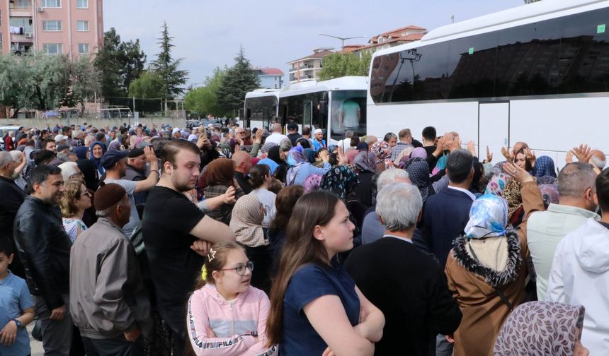 Hacı adayları uğurlandı