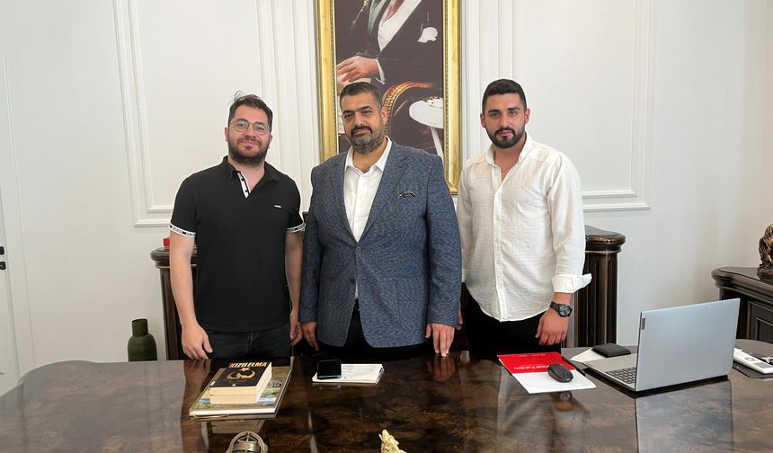İYİ Parti’den Zafer Partisi’ne Alanya'da gençlik transferi