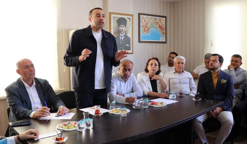 CHP heyetinden Muhtarlar Derneği’ne ziyaret